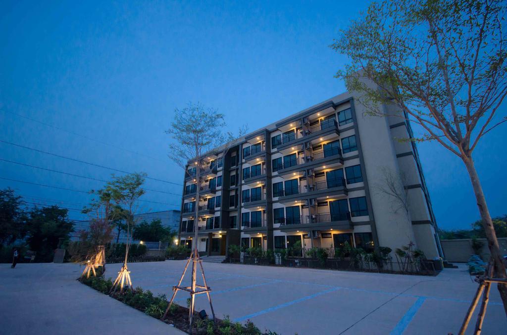 The Residence Thepkanjana Ban Khlong Krathum Baen Buitenkant foto