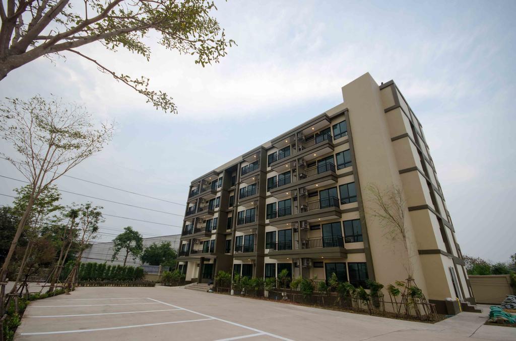 The Residence Thepkanjana Ban Khlong Krathum Baen Buitenkant foto