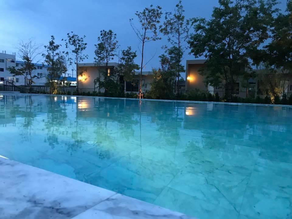 The Residence Thepkanjana Ban Khlong Krathum Baen Buitenkant foto