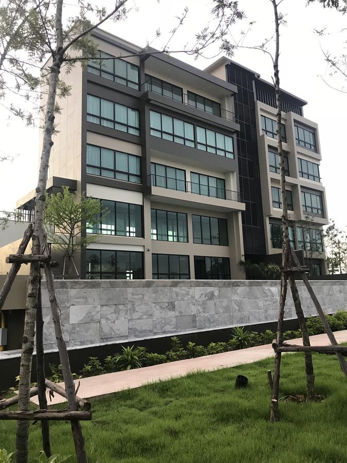 The Residence Thepkanjana Ban Khlong Krathum Baen Buitenkant foto